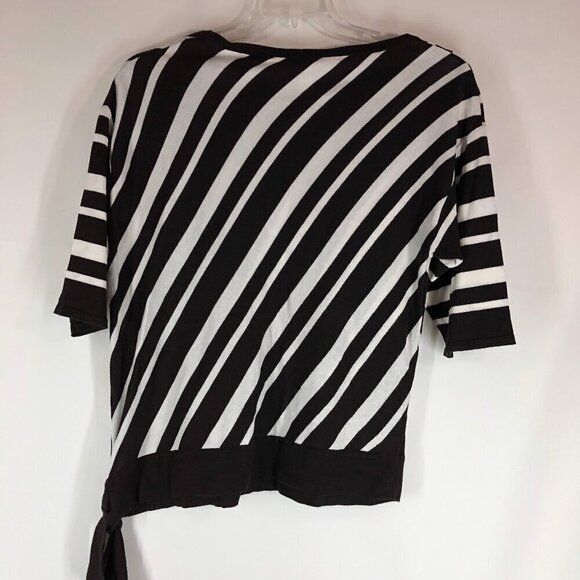 Chico's Brown And White Sweater With Tie At Bottom Size 1 - Picture 2 of 5